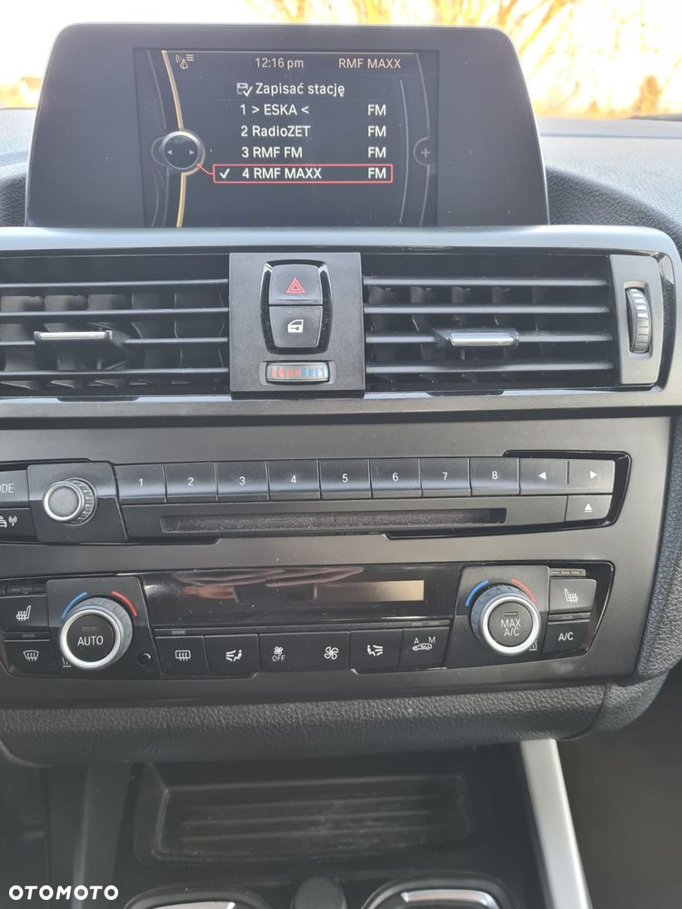BMW Seria 1 116i - 11