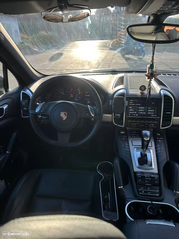 Porsche Cayenne - 11