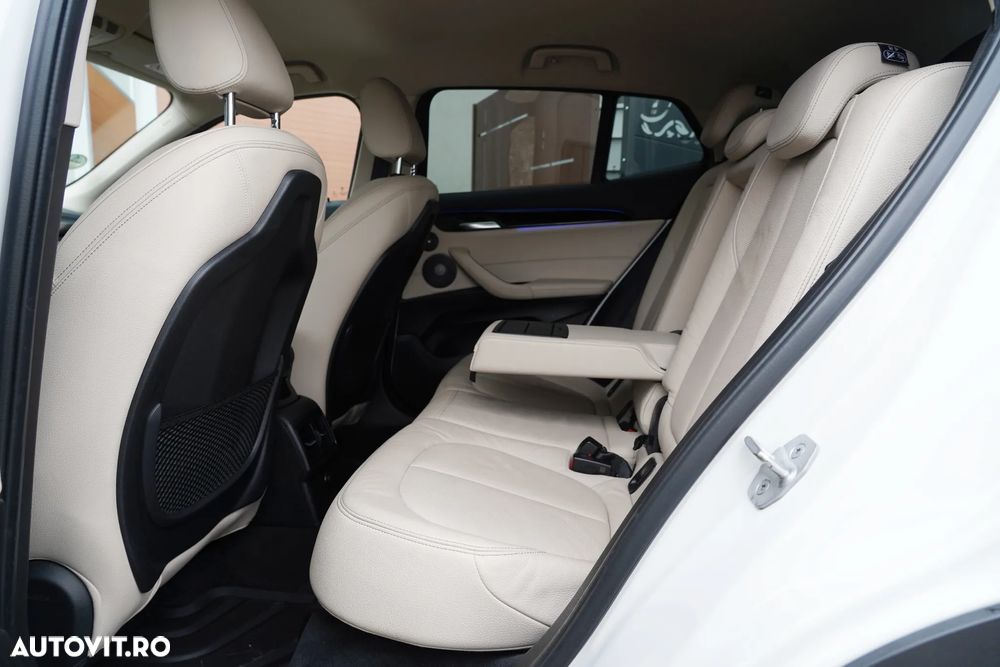 BMW X2 xDrive20i Aut. Advantage Plus - 9