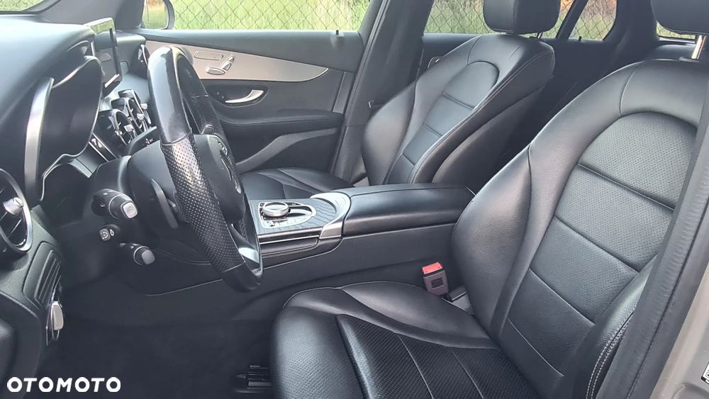 Mercedes-Benz GLC 300 4-Matic - 13