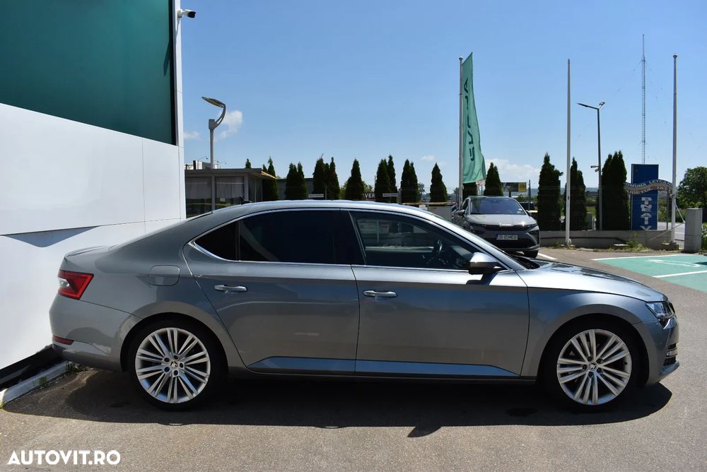 Skoda Superb 2.0 TSI DSG Style - 8