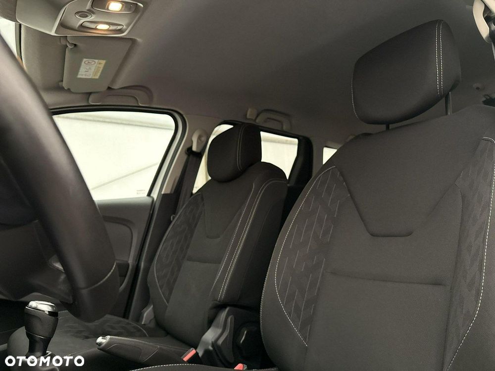 Renault Clio - 11