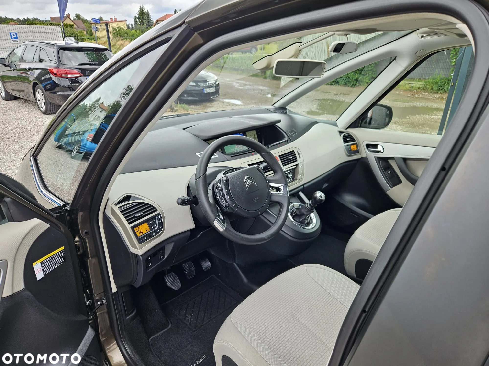 Citroën C4 Grand Picasso 1.6 HDi FAP (7-Sitzer) Tendance - 17