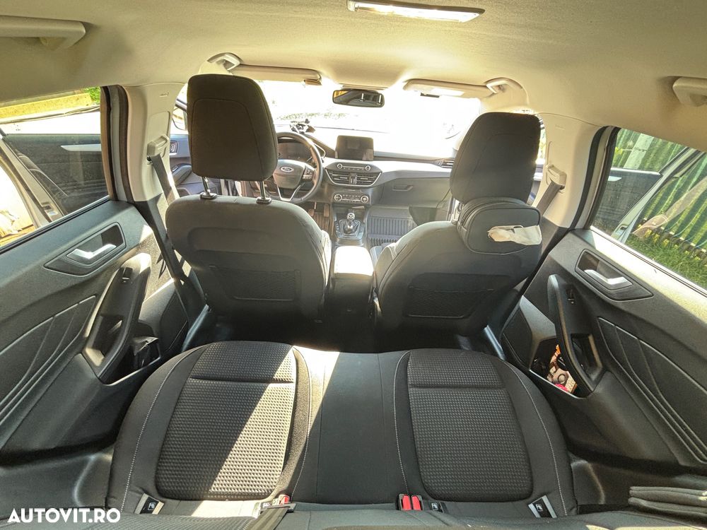 Ford Focus 1.5 EcoBlue Start-Stopp-System TITANIUM STYLE - 12