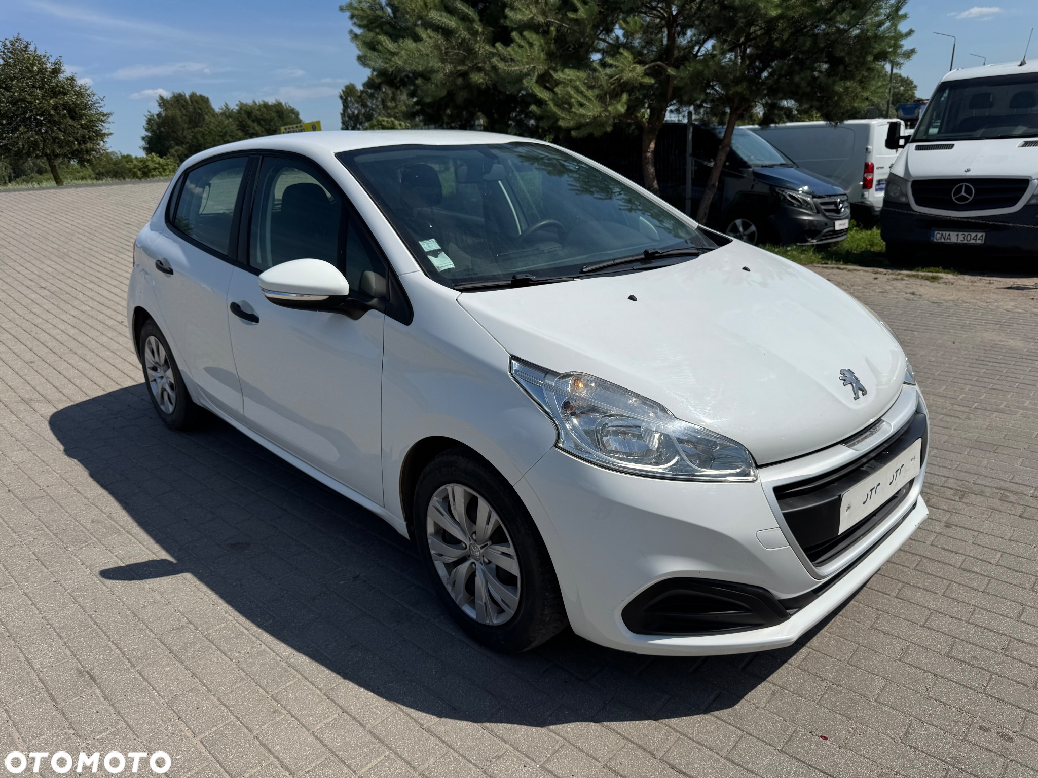 Peugeot 208 1.6 BlueHDi Active - 4