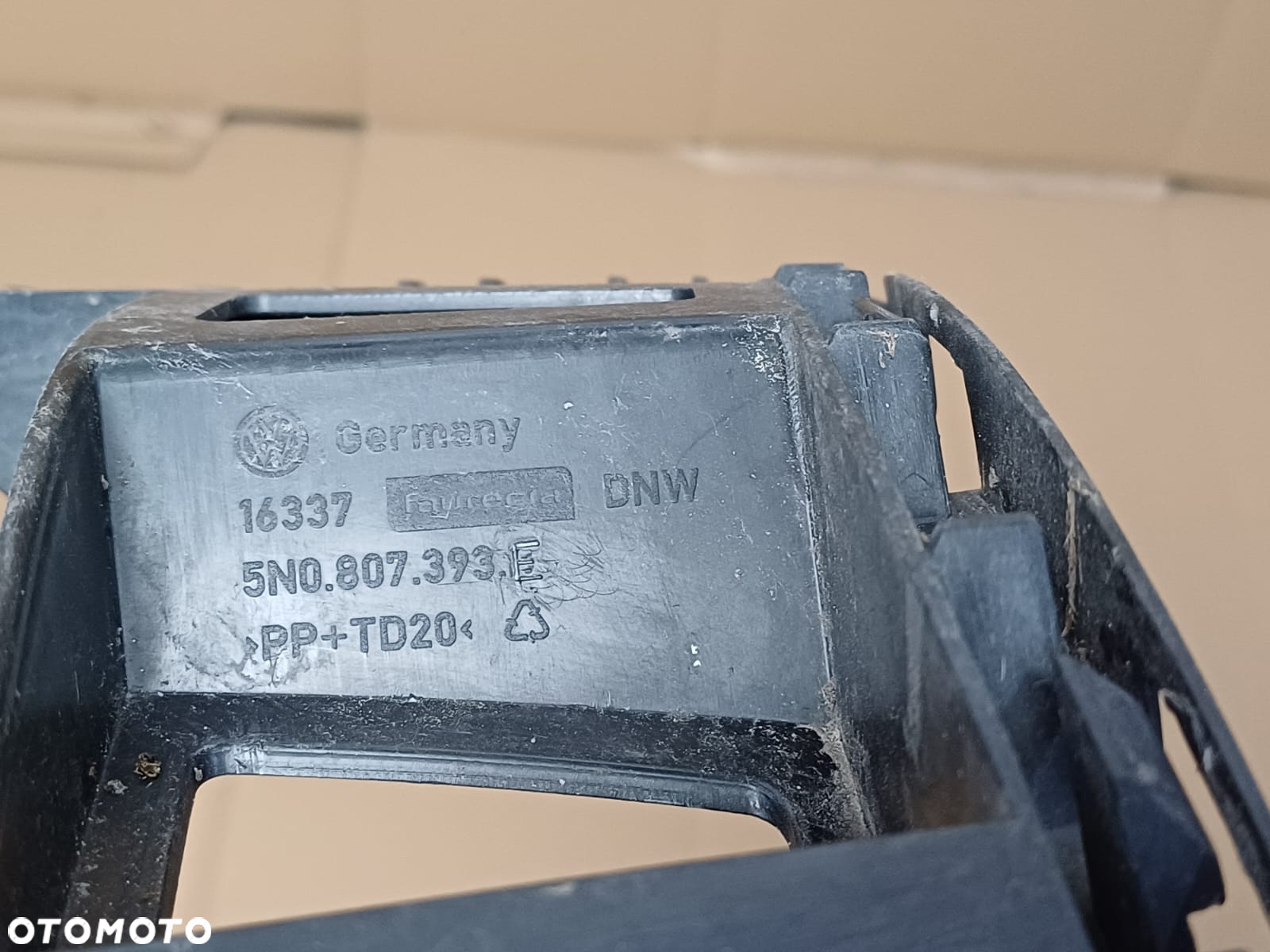 VW TIGUAN I 5N MOCOWANIE ŚLIZG ZDERZAKA LEWY TYŁ PRAWY TYŁ 5N0807393E 5N0807394B - 2