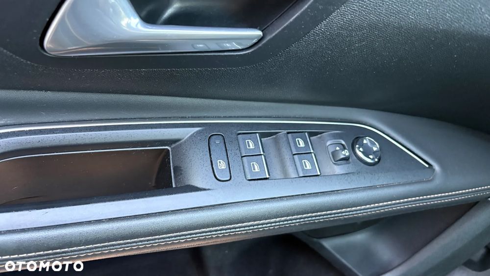 Peugeot 5008 1.6 PureTech GT Pack S&S EAT8 - 37