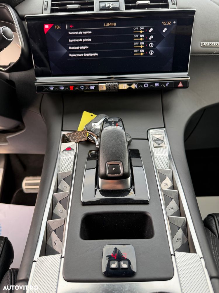 DS Automobiles DS 7 Crossback - 36