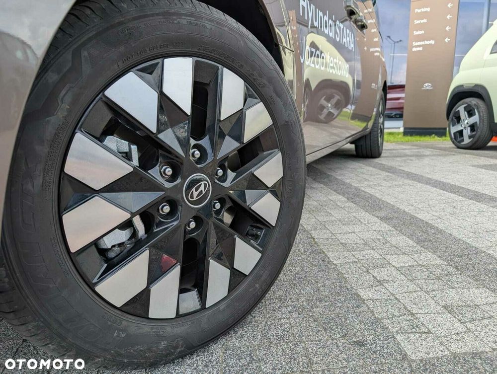 Hyundai Staria - 3