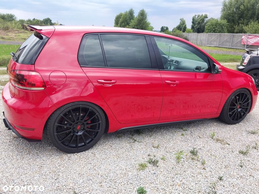 Volkswagen Golf 2.0 GTI - 2