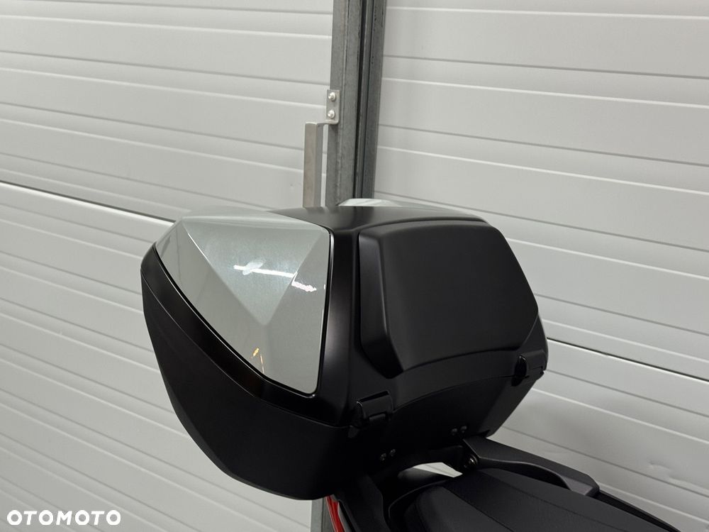 Honda NSS - 16