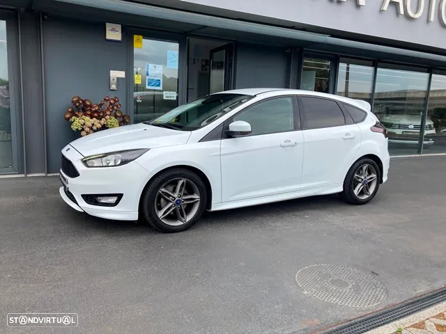 Ford Focus 1.5 TDCi ST-Line - 4