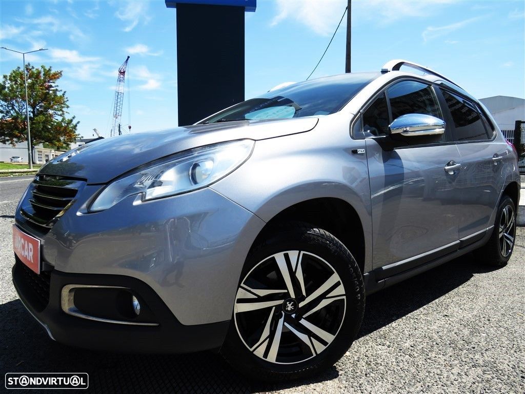 Peugeot 2008 1.2 PureTech Style - 1