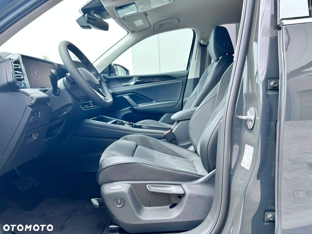 Volkswagen Tiguan - 9