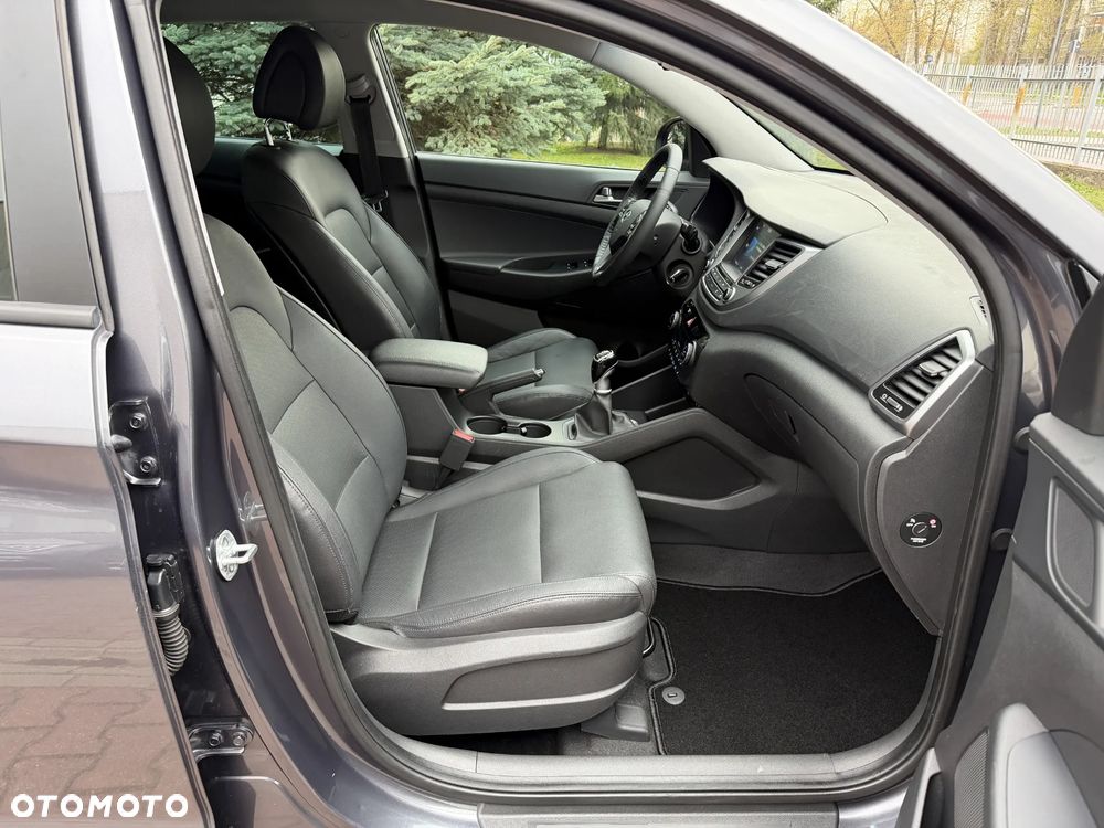 Hyundai Tucson blue 1.6 GDi 2WD Passion - 19