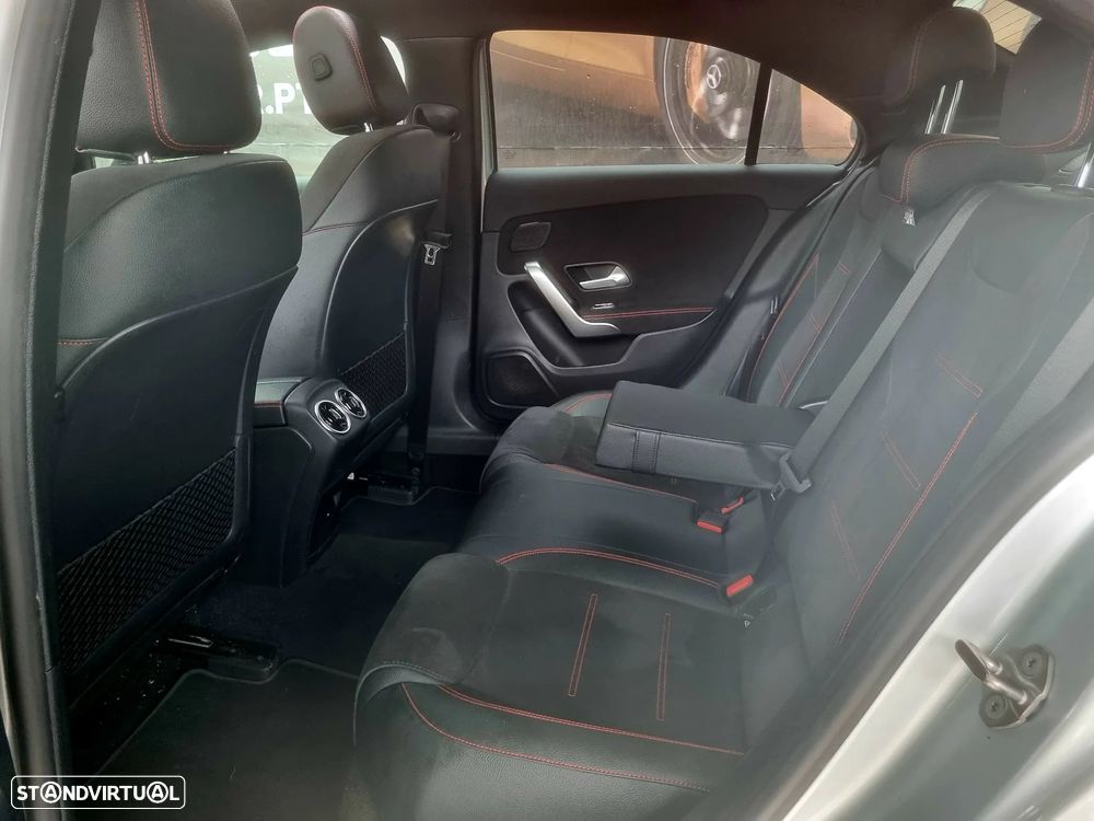 Mercedes-Benz A 250 Limousine e AMG Line - 9