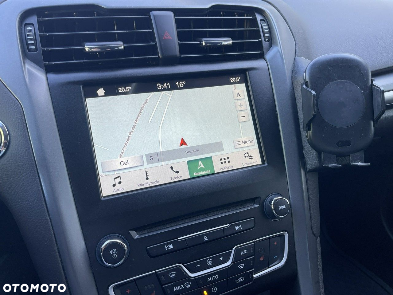Ford Mondeo - 40