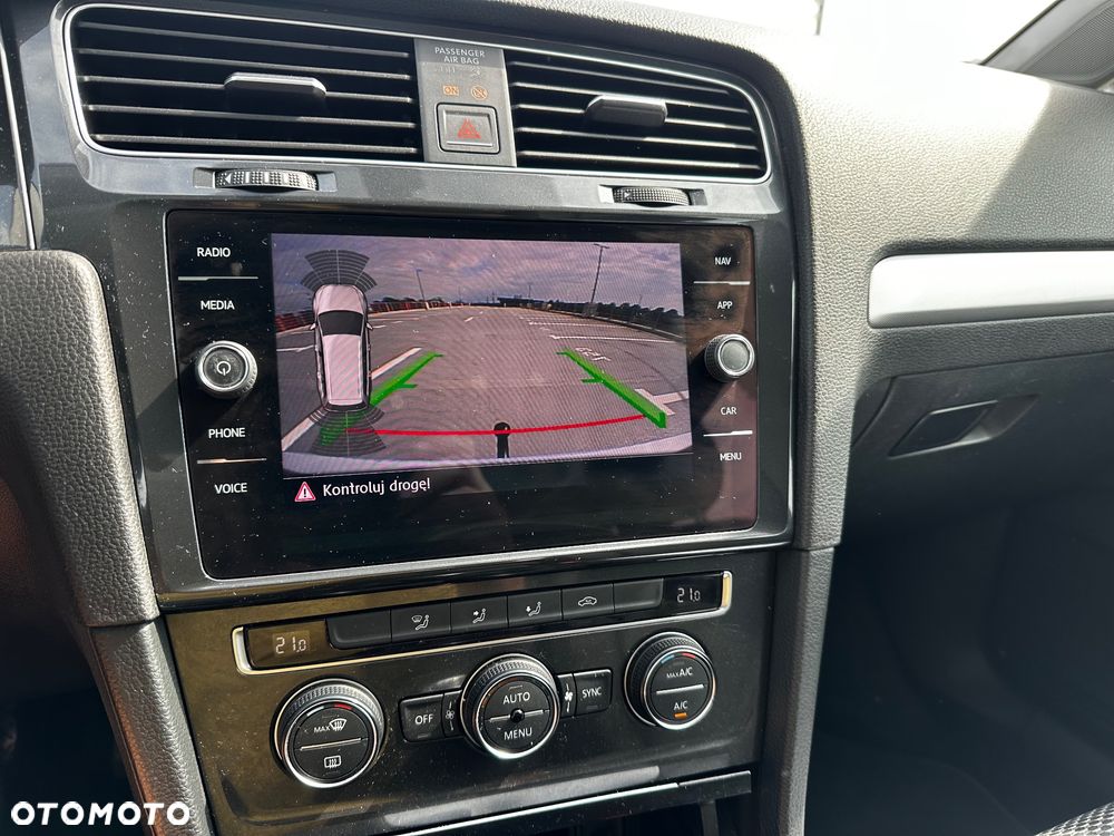 Volkswagen Golf Variant - 13