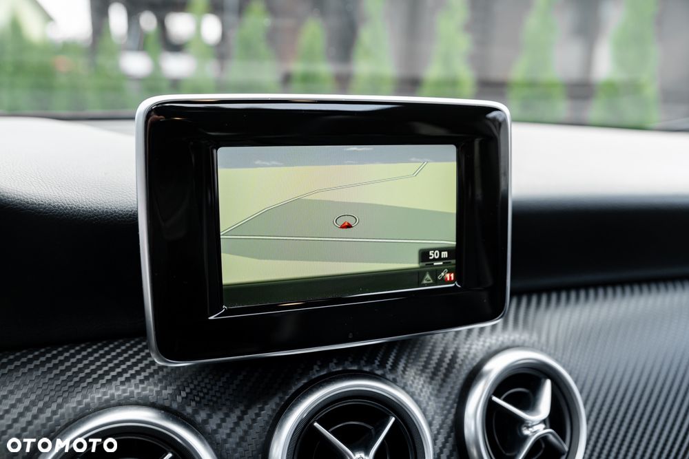 Mercedes-Benz Klasa A 250 4Matic 7G-DCT AMG Line - 40