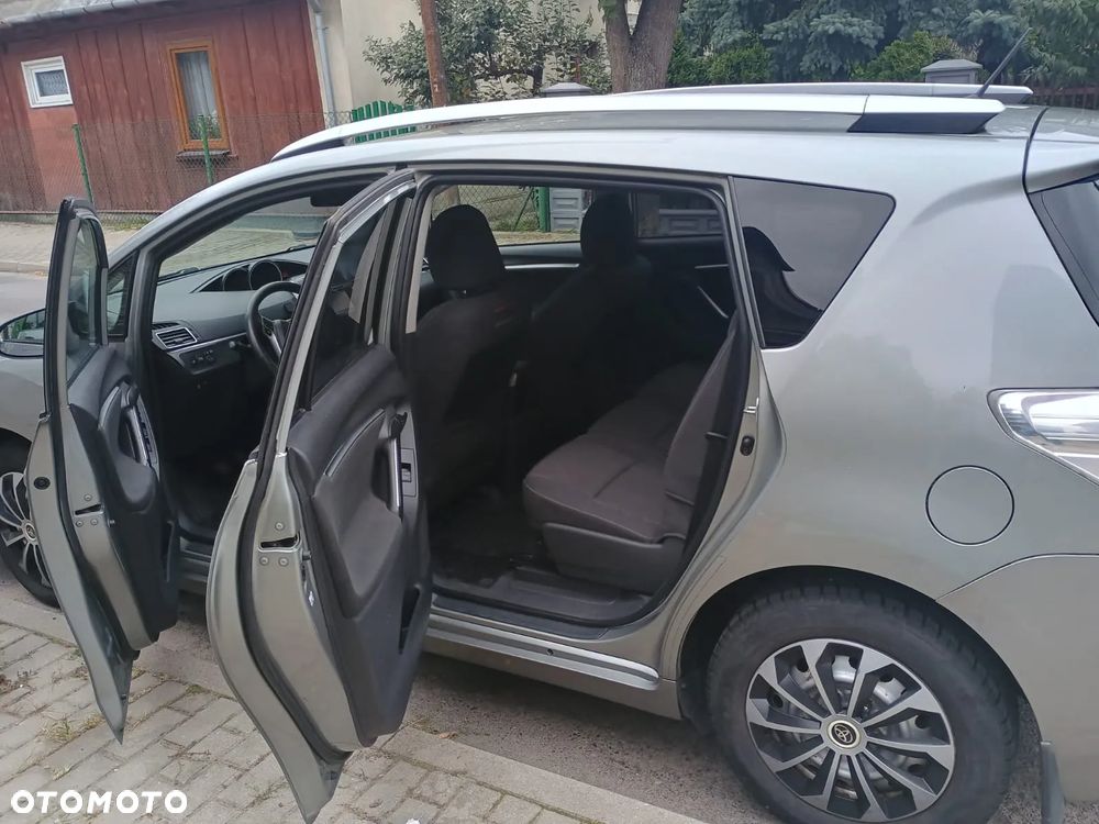 Toyota Verso 2.0 D-4D Active 7os - 7
