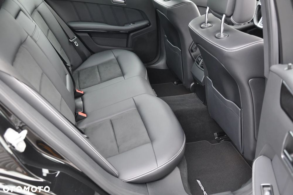 Mercedes-Benz Klasa E 250 CDI 4-Matic BlueEff Avantgarde - 27