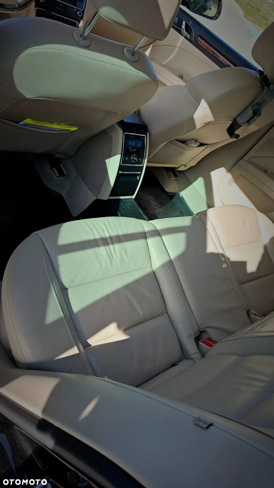 Skoda Superb 1.8 TSI Elegance DSG - 16
