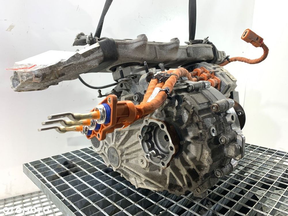 SILNIK ELEKTRYCZNY KOMPLET  VW GOLF VII (5G1, BQ1, BE1, BE2) 2012 - 2022 e-Golf 85 kW [115 KM] - 2