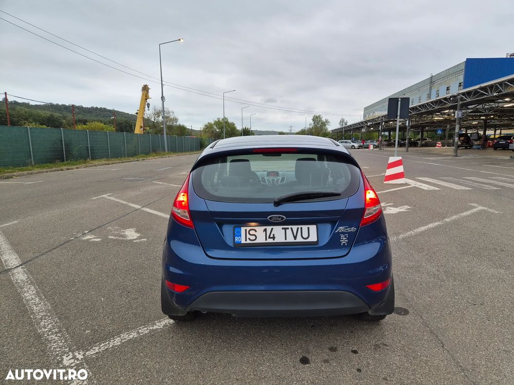 Ford Fiesta 1.25i Titanium - 12