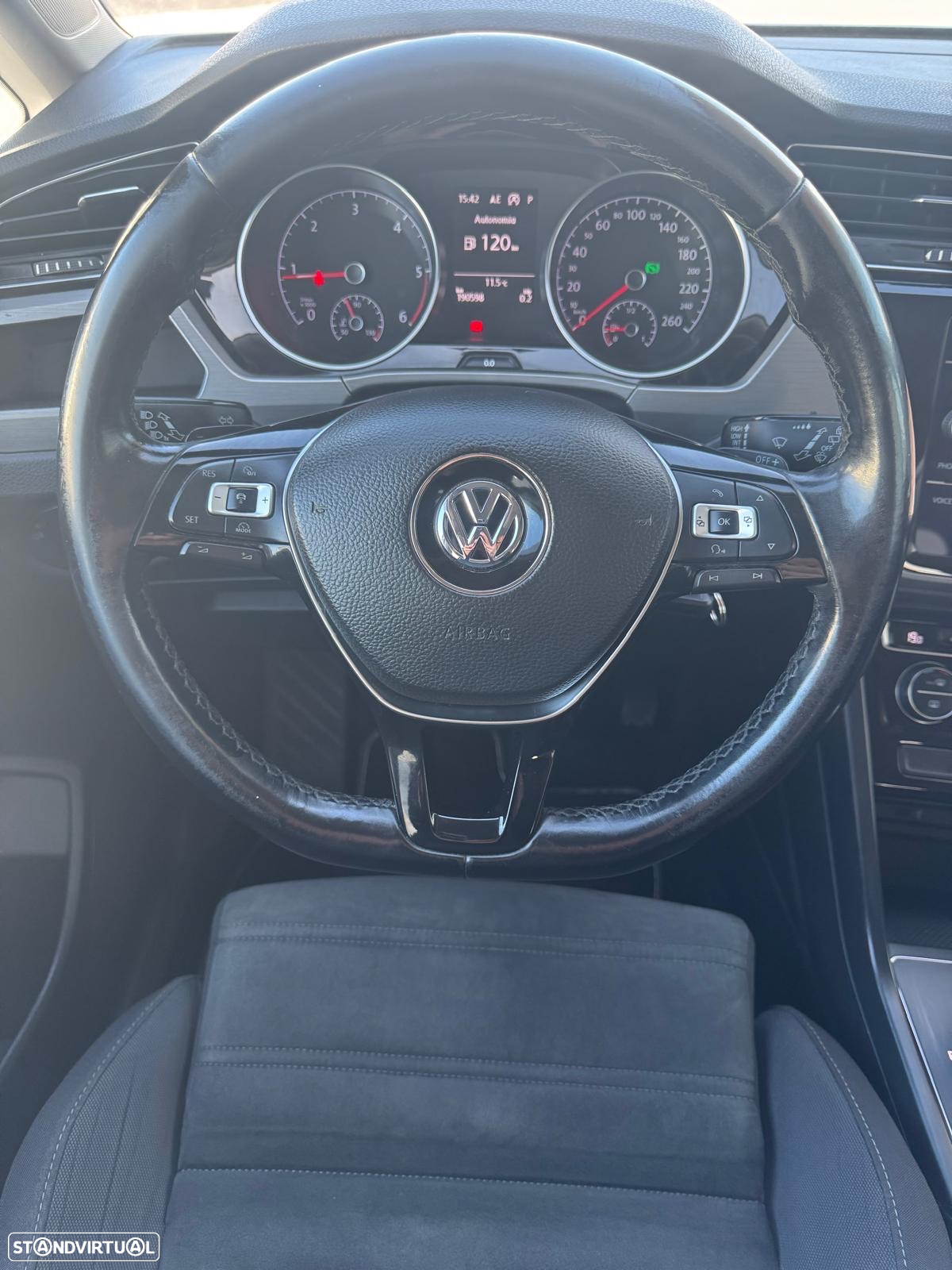 VW Touran 1.6 TDI Confortline DSG - 20