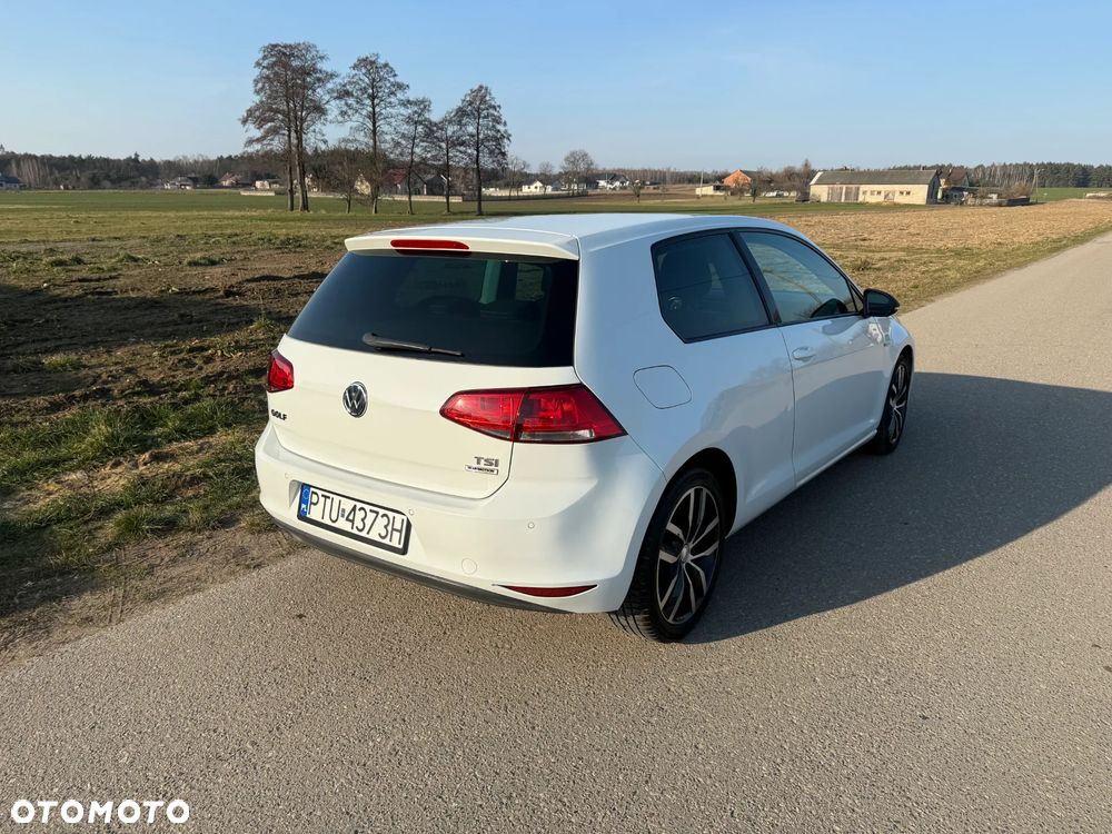 Volkswagen Golf 1.2 TSI BlueMotion Technology Cup - 6