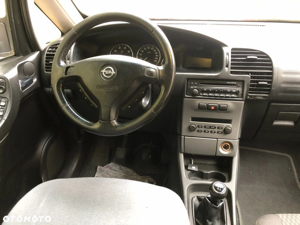 Opel Zafira 1.8 16V Elegance - 11