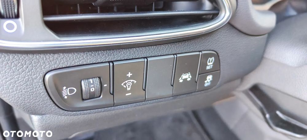 Hyundai i30 1.4 Trend - 23