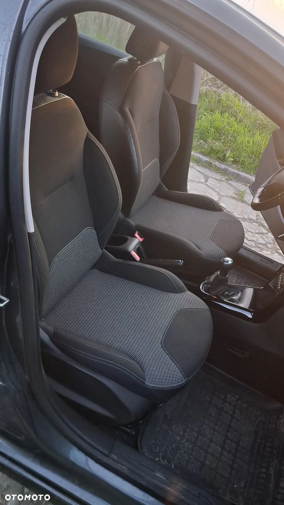 a części CITROEN C3 II (SC)(A51) SILNIK 1.2 i VTi 82 KM kod silnika HMZ lakier KTP skrzynia maska zderzak drzwi klapa szyba fotel kanapa lusterko lampa deska GWARANCJA !!! Przód Tył Zestaw Komplet Drzwi Klapa Zderzak Błotnik Maska Grill Atrapa Szyba Pas Lampa Lusterko Boczki Fotel Kanapa Kokpit Deska Rozdzielcza Przełącznik Włącznik Sterownik Przewody Wiązka Instalacja Moduł Komputer Czujnik Listwa Pompa Alternator Wtryski Głowica Rozrusznik Kompresor Sprzęgło Dwumas Silnik  Skrzynia ABS Klimatyzacji Paliwa Wspomagania Kolektor Turbina Przepustnica Zawór Chłodnica Koło Hak Belka Sanki Zawieszenie Mcpherson Półoś Amortyzator Wydech Tłumik Zacisk Most - 11