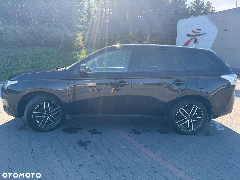 Mitsubishi Outlander 2.0 Intense 2WD CVT - 9