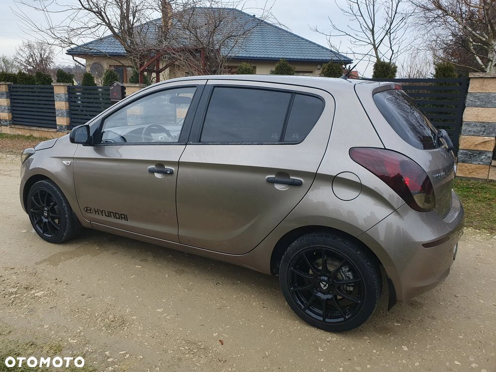 Hyundai i20 1.25 Comfort - 13