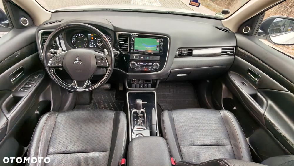 Mitsubishi Outlander 2.0 4WD CVT Diamant Edition+ - 7