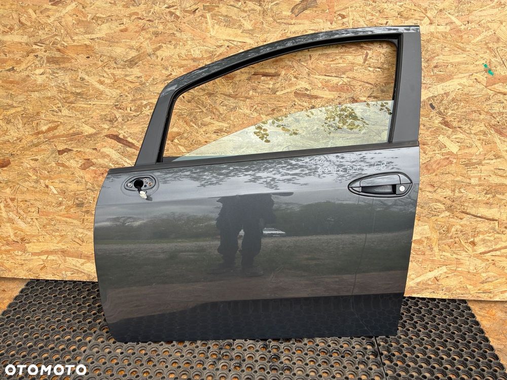 FIAT GRANDE PUNTO EVO 634/C KOD LAK. DRZWI PRZÓD LEWE LEWY - 1