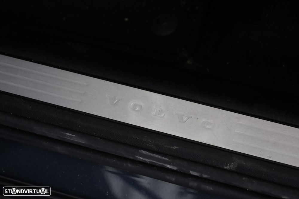 Volvo XC 60 2.0 T6 PHEV Core AWD - 15