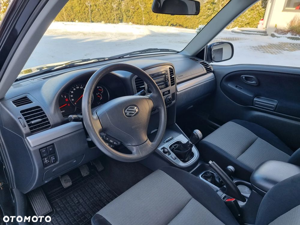 Suzuki Grand Vitara - 12