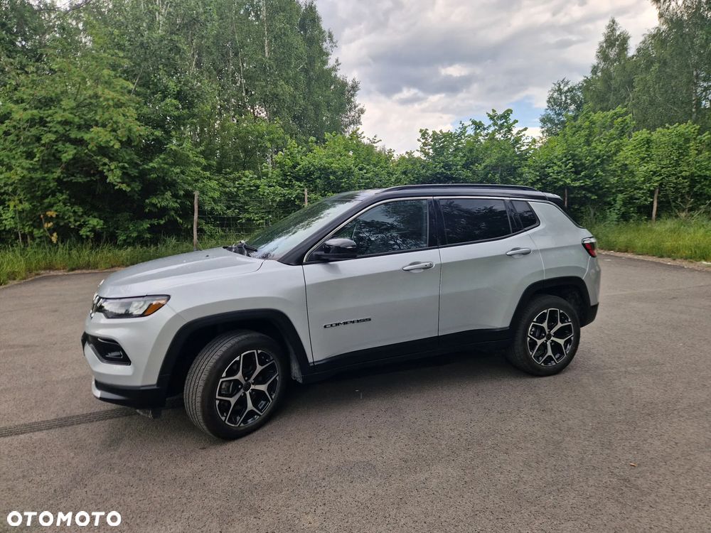 Jeep Compass - 22