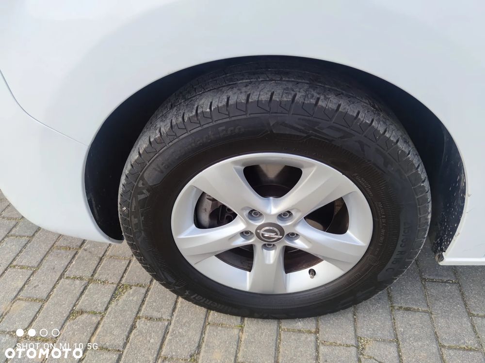 Opel Vivaro - 20