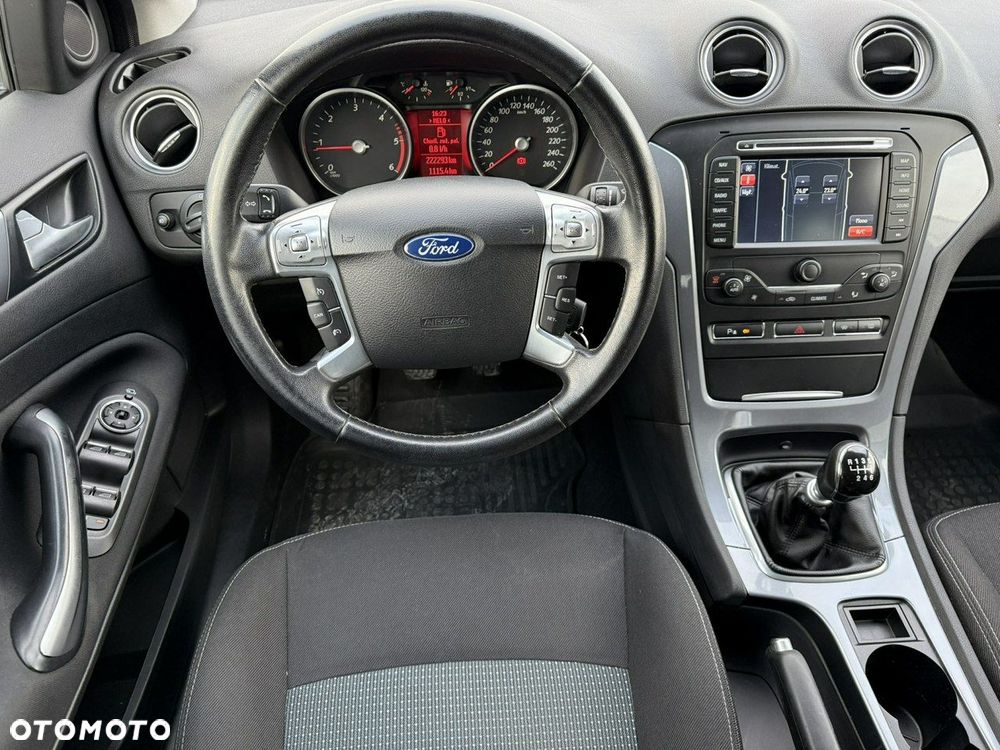 Ford Mondeo - 4