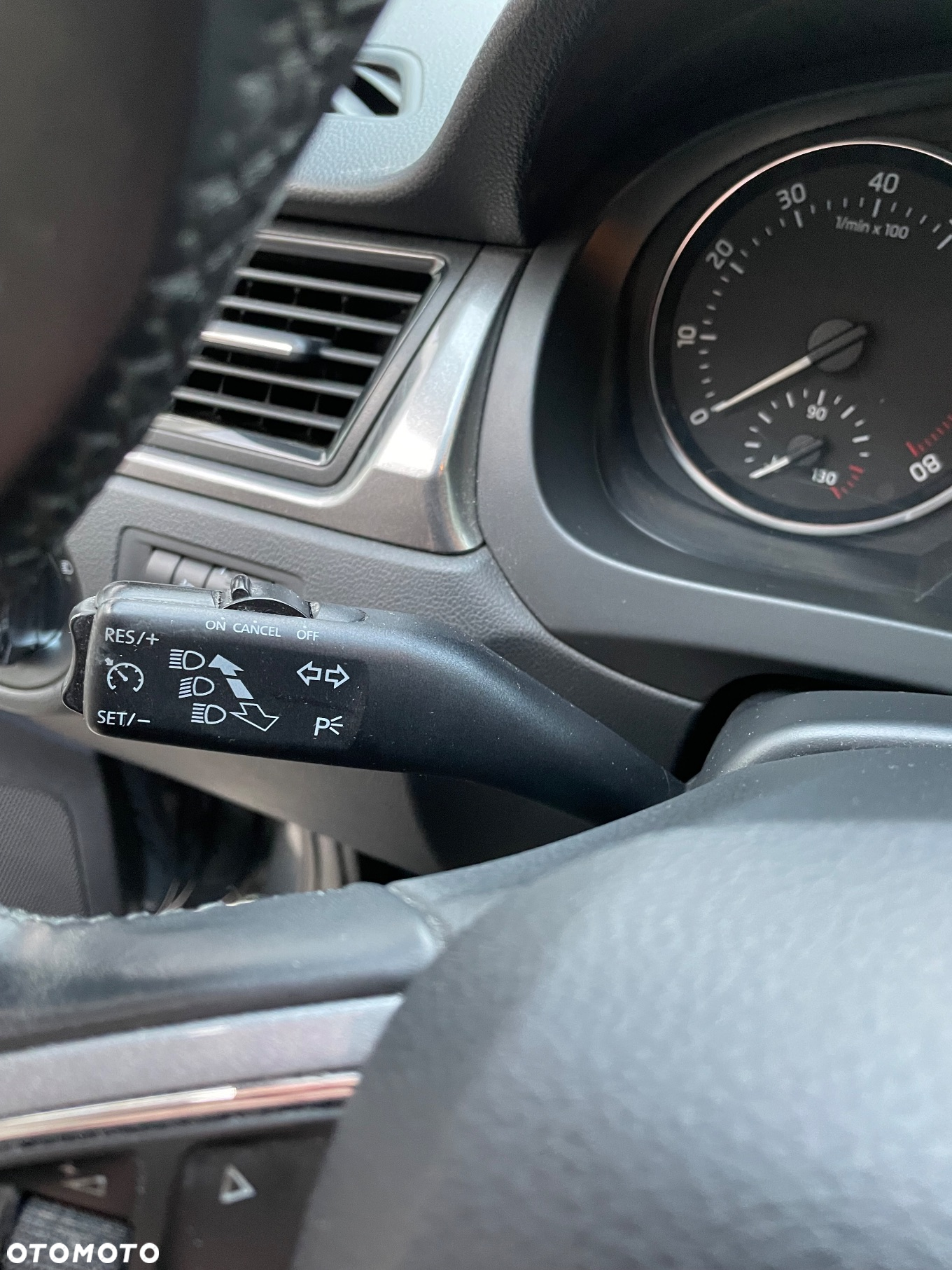 Skoda RAPID 1.2 TSI Ambition - 23