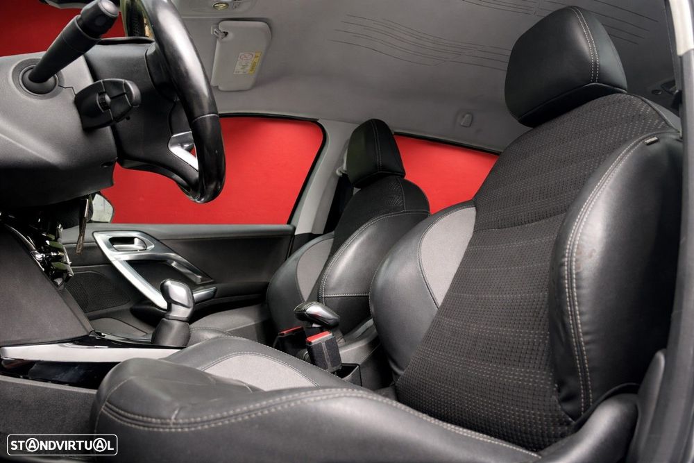 Peugeot 2008 1.2 PureTech Allure - 7