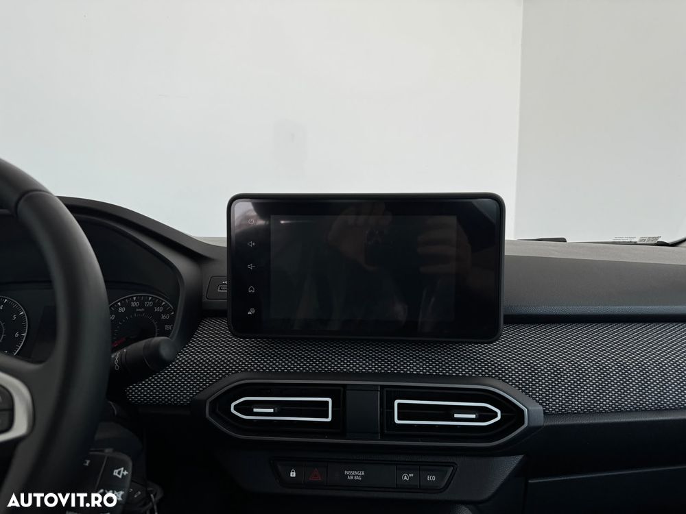 Dacia Logan TCe 90 CVT Expression - 16