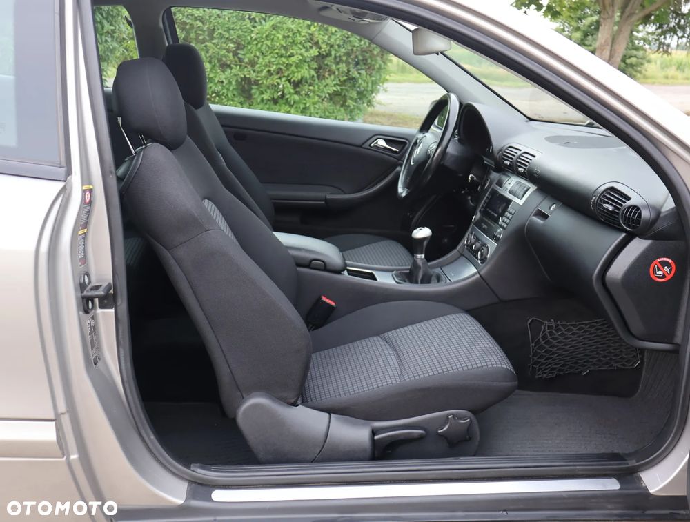 Mercedes-Benz Klasa C 200 Kompressor - 20