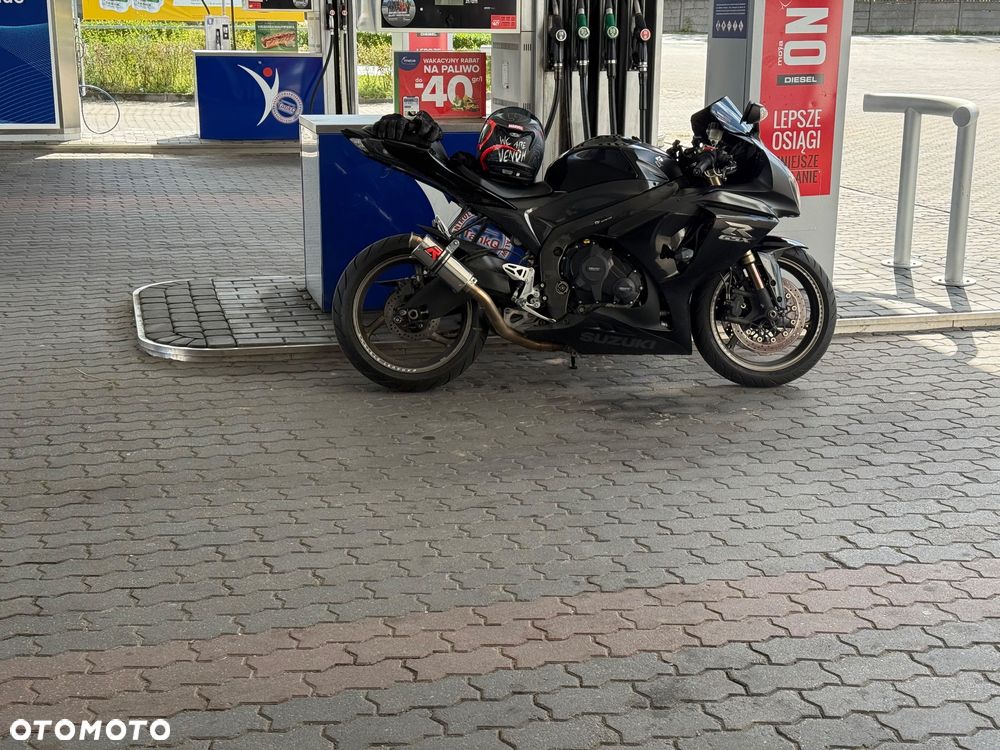 Suzuki GSX-R - 15