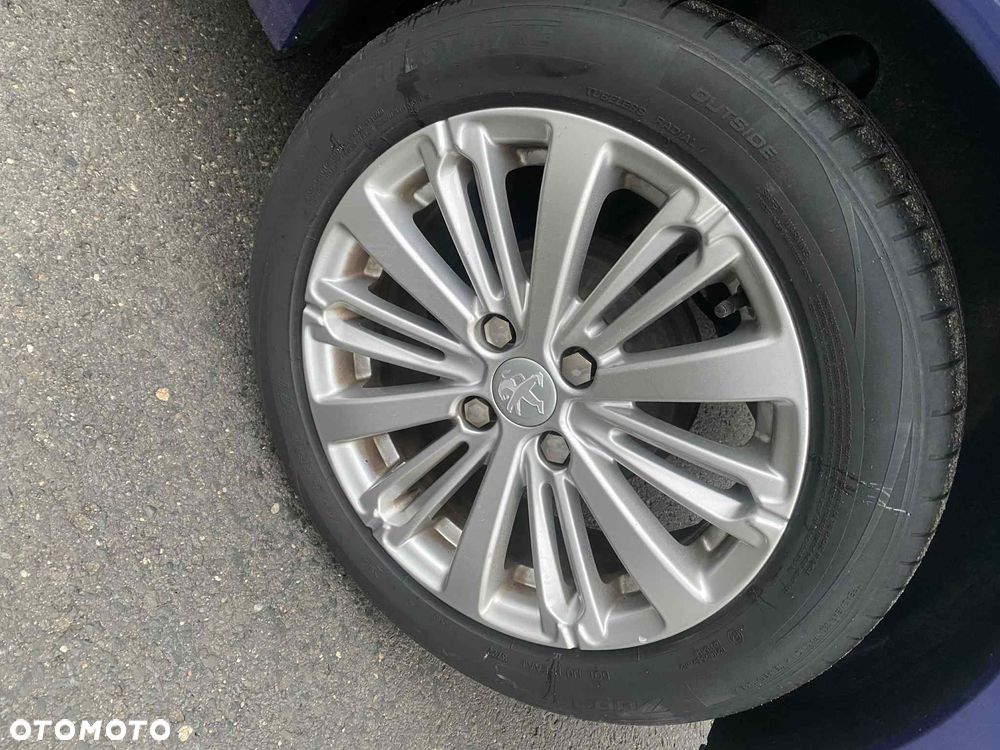 Peugeot 208 PureTech 82 Allure - 34