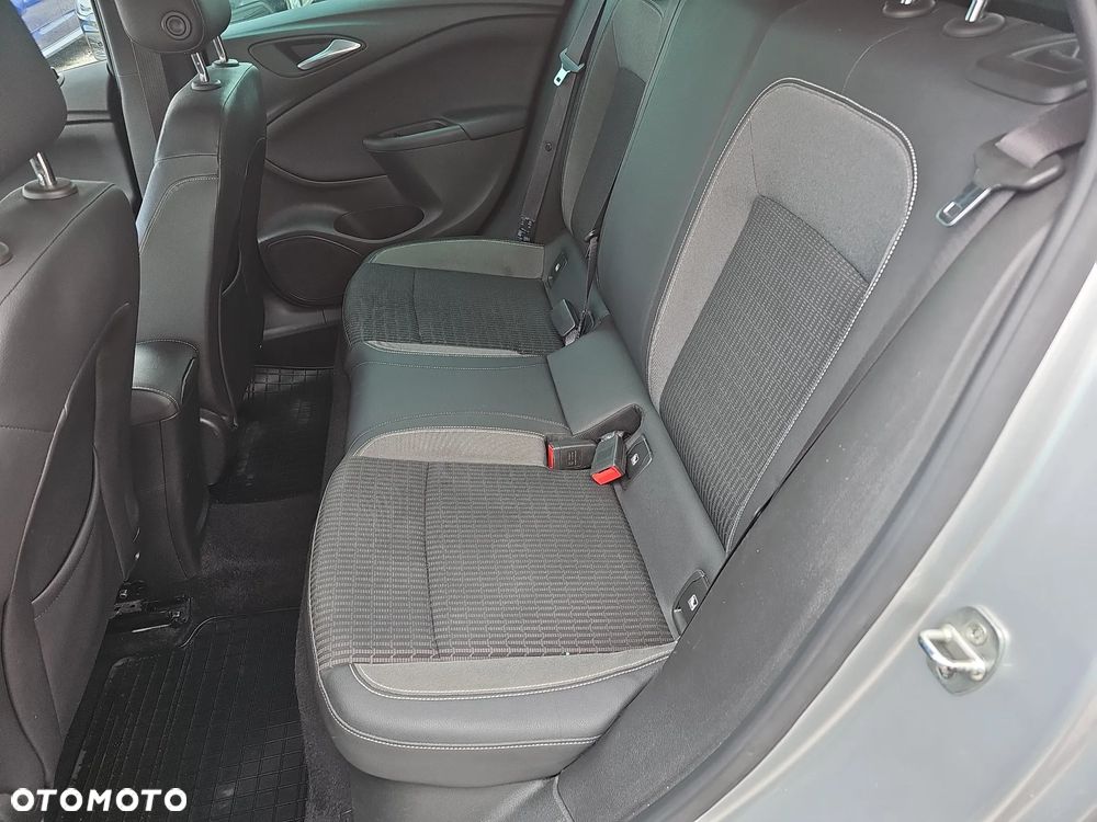Opel Astra 1.5 CDTI Edition S&S - 12