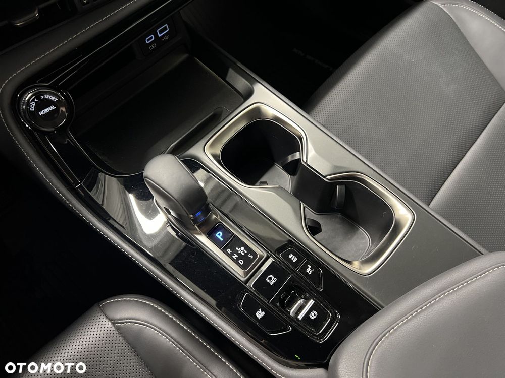 Lexus NX 350h Prestige AWD - 28